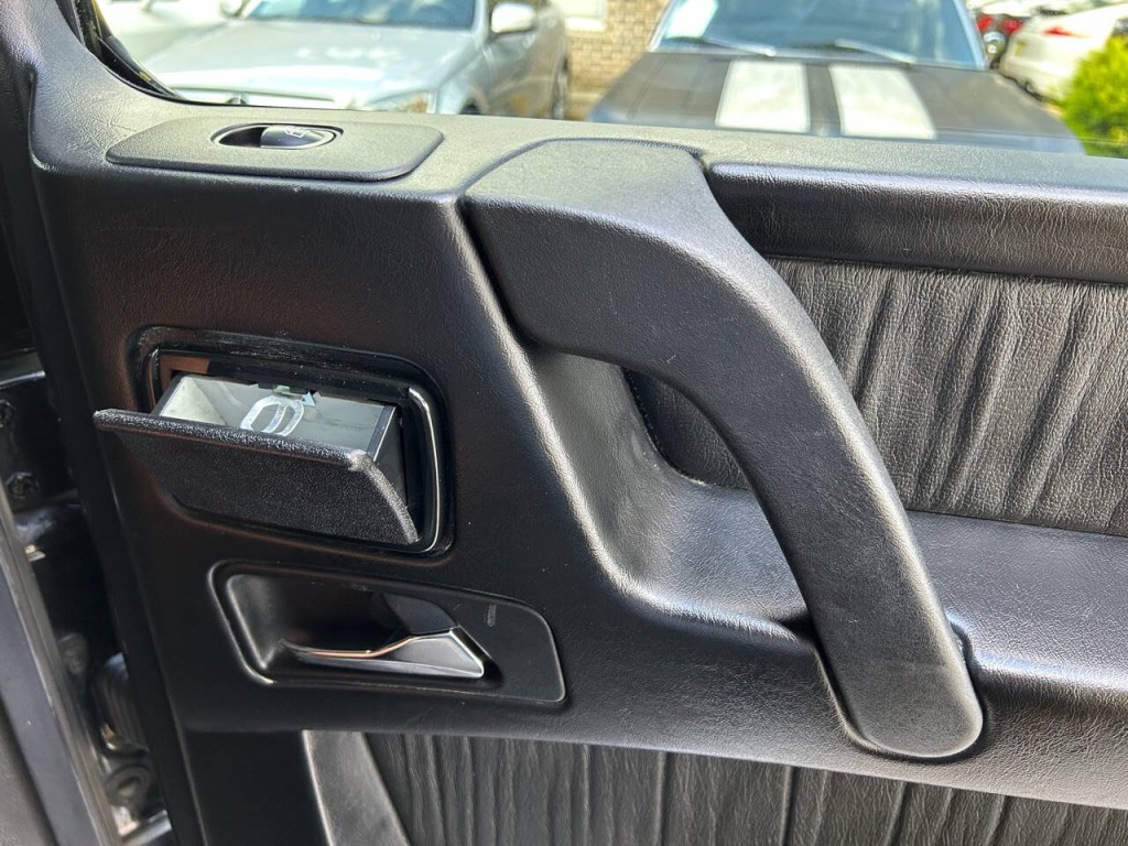 2004 Mercedes-Benz G-Class Image 52