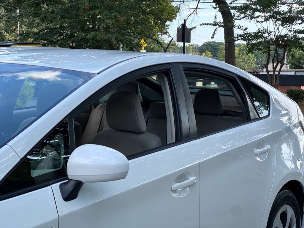 2015 Toyota Prius Image 9