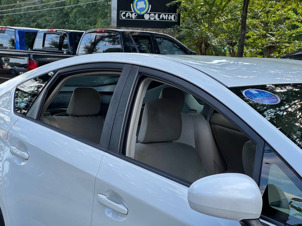 2015 Toyota Prius Image 19