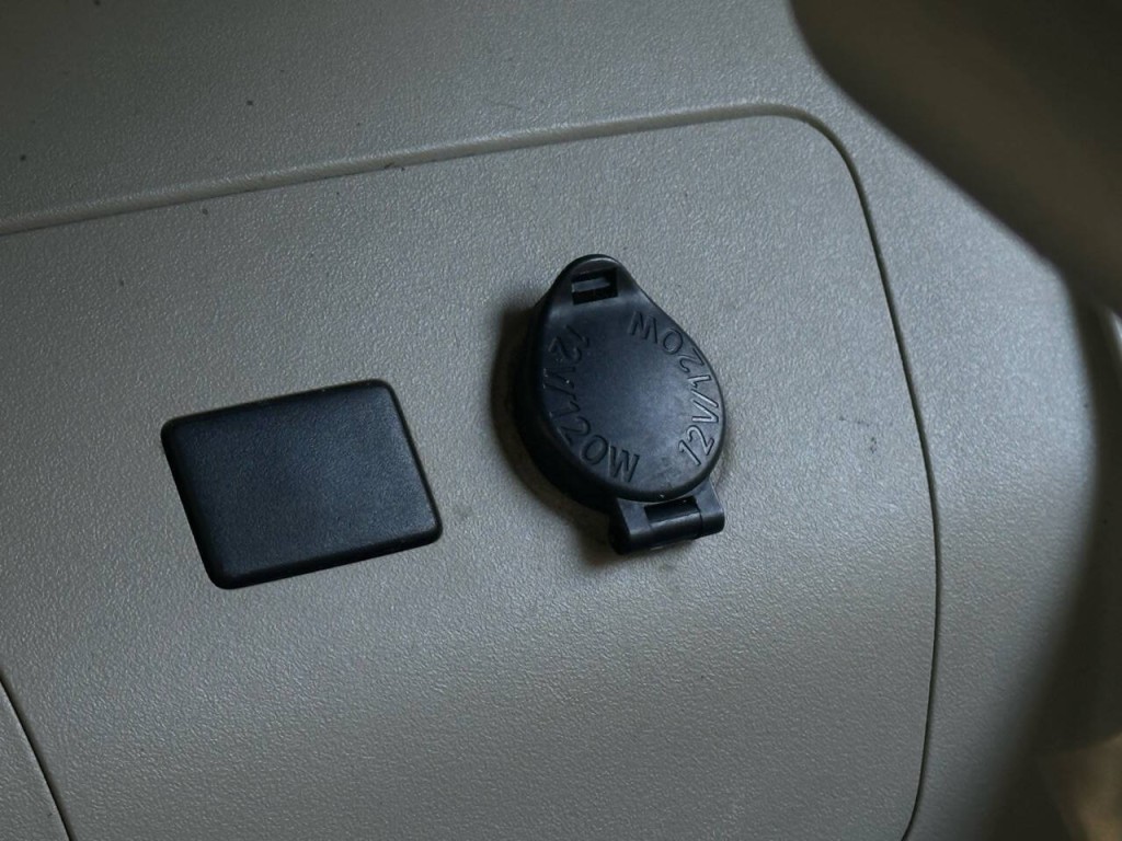 2015 Toyota Prius Image 29