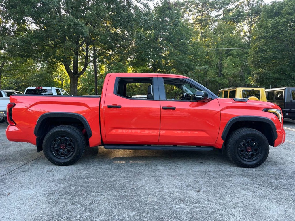 2022 Toyota Tundra Image 12