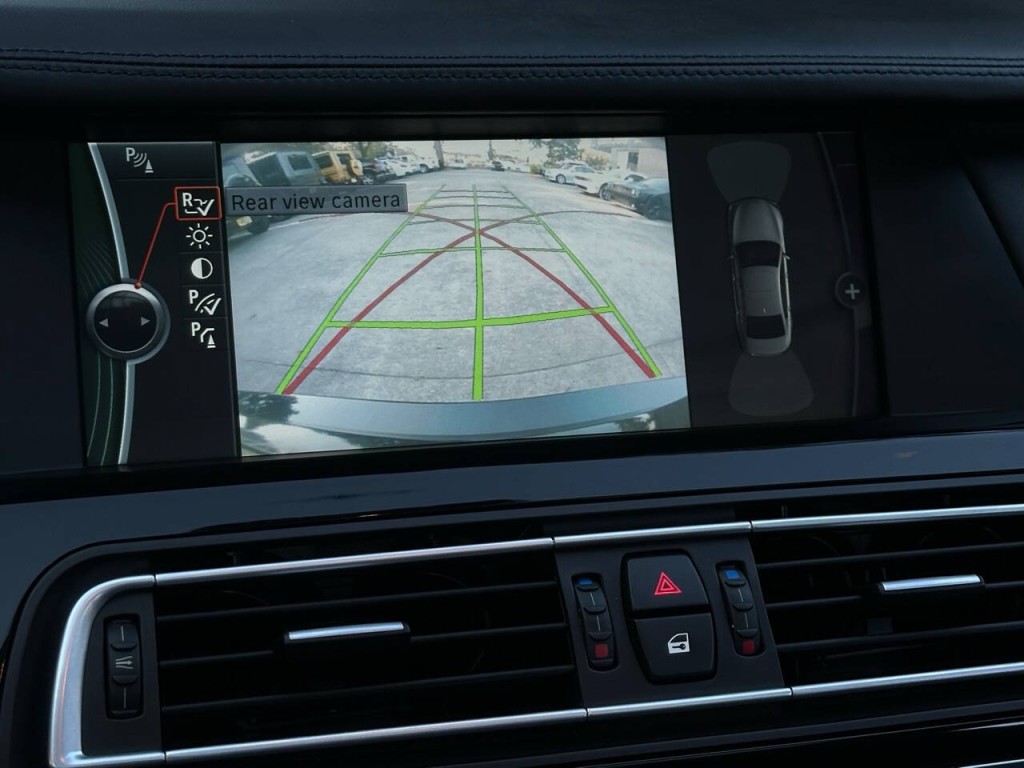 2012 BMW 7 Series Image 20