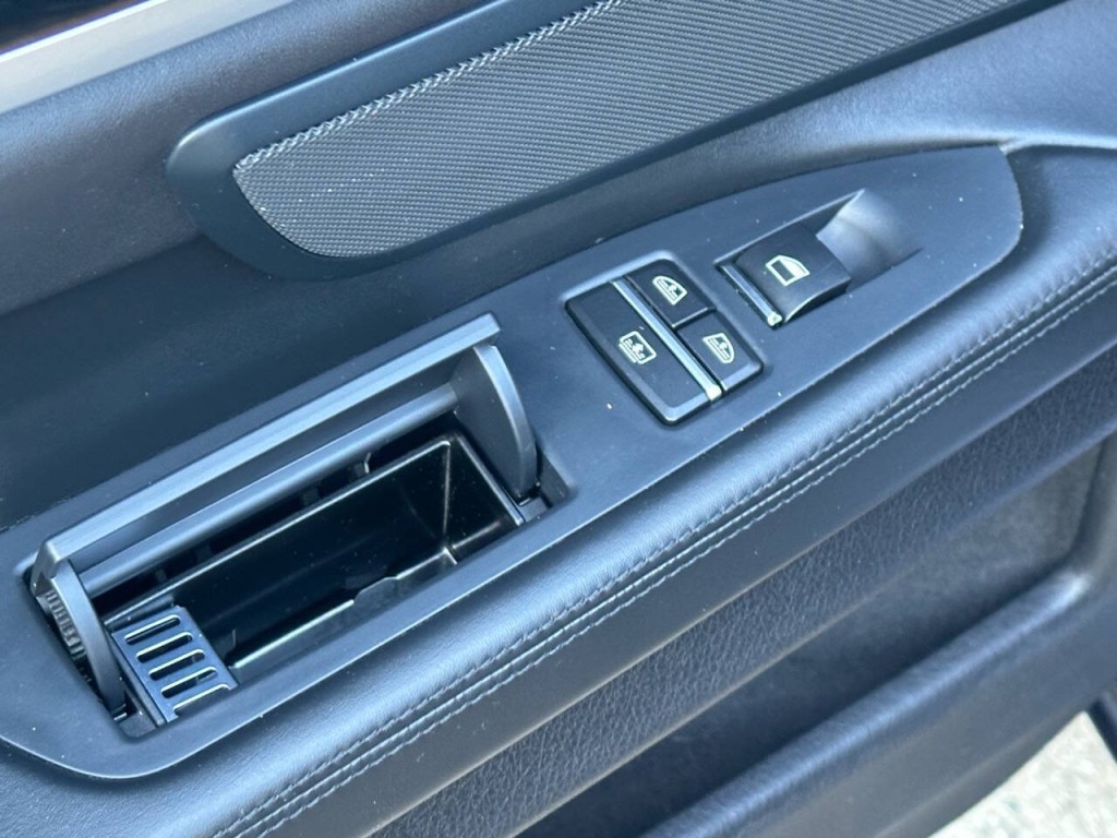 2012 BMW 7 Series Image 48