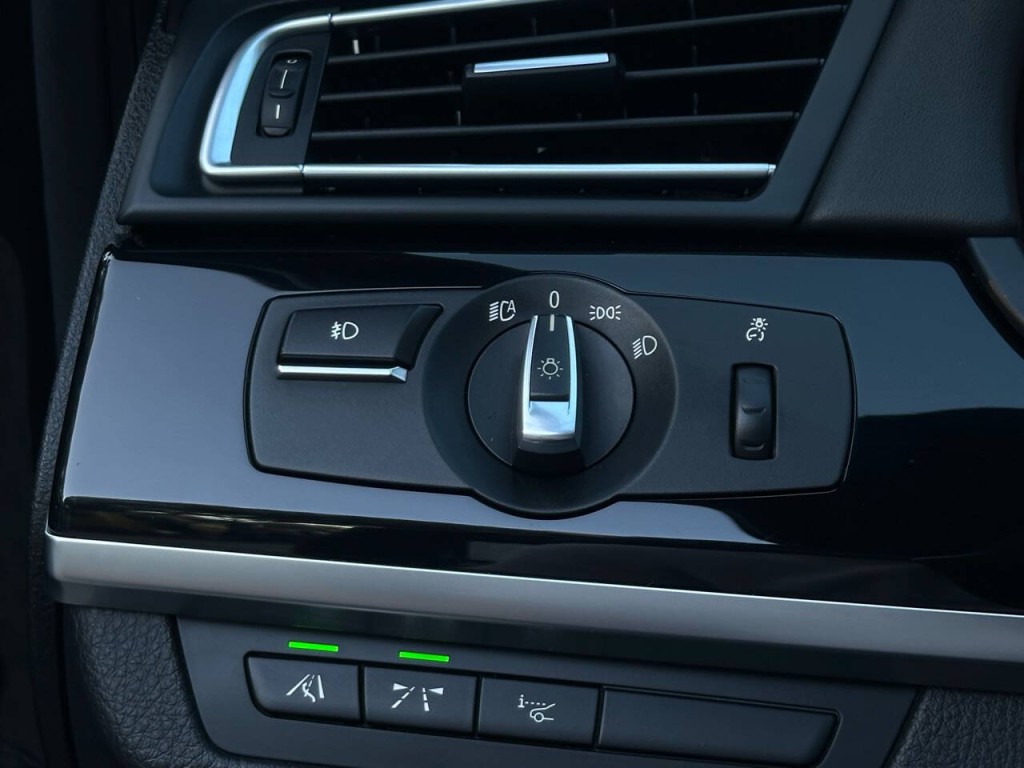 2012 BMW 7 Series Image 50