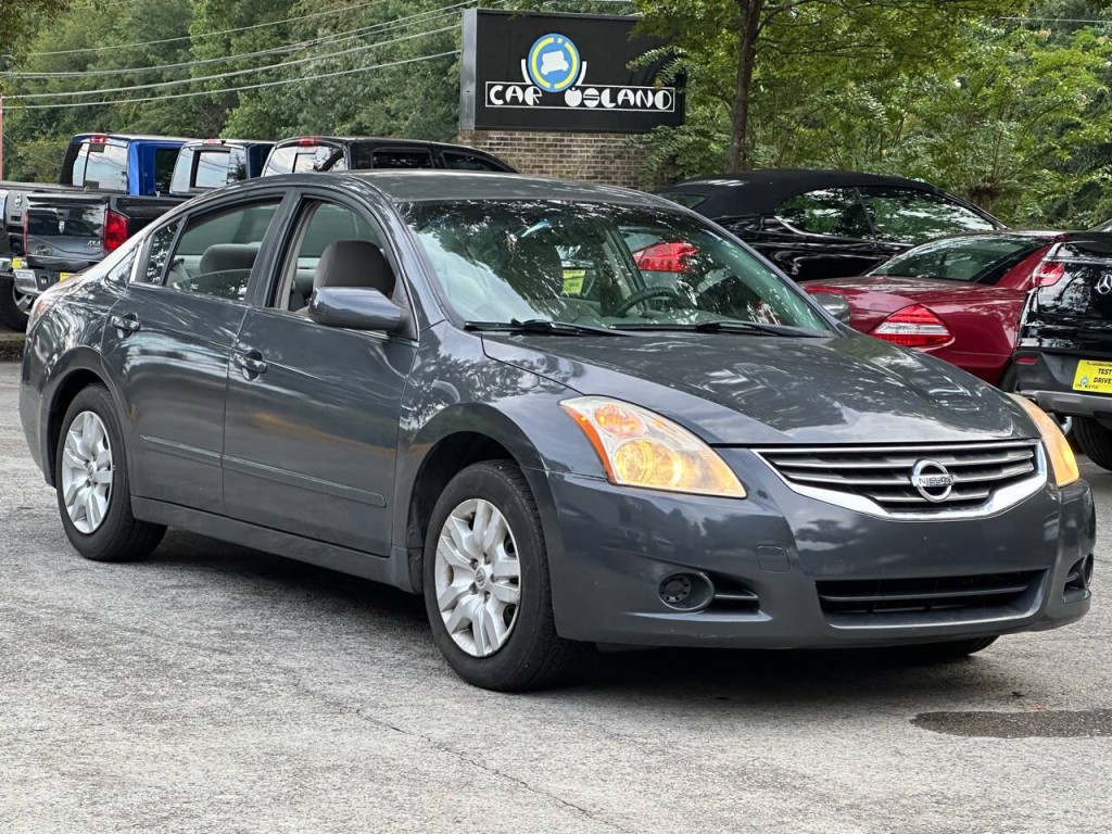 2010 Nissan Altima Image 11