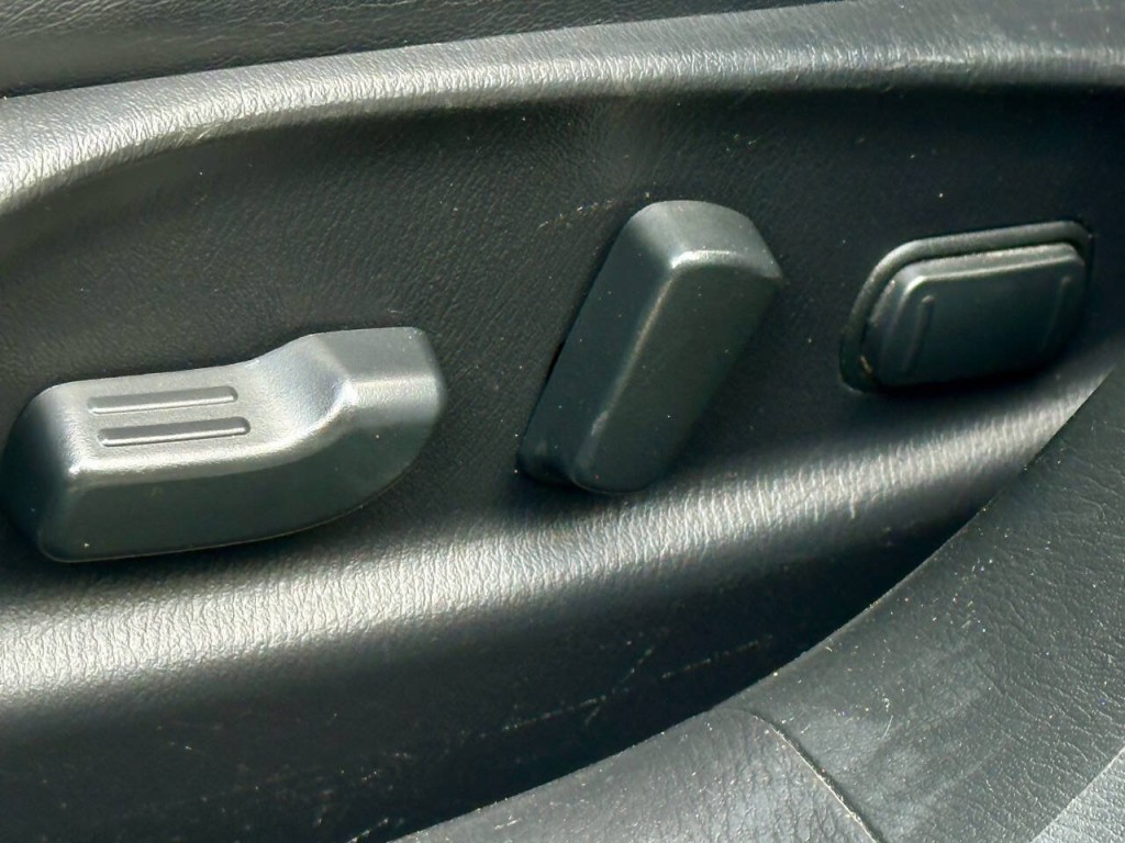 2016 INFINITI Q70 Image 21