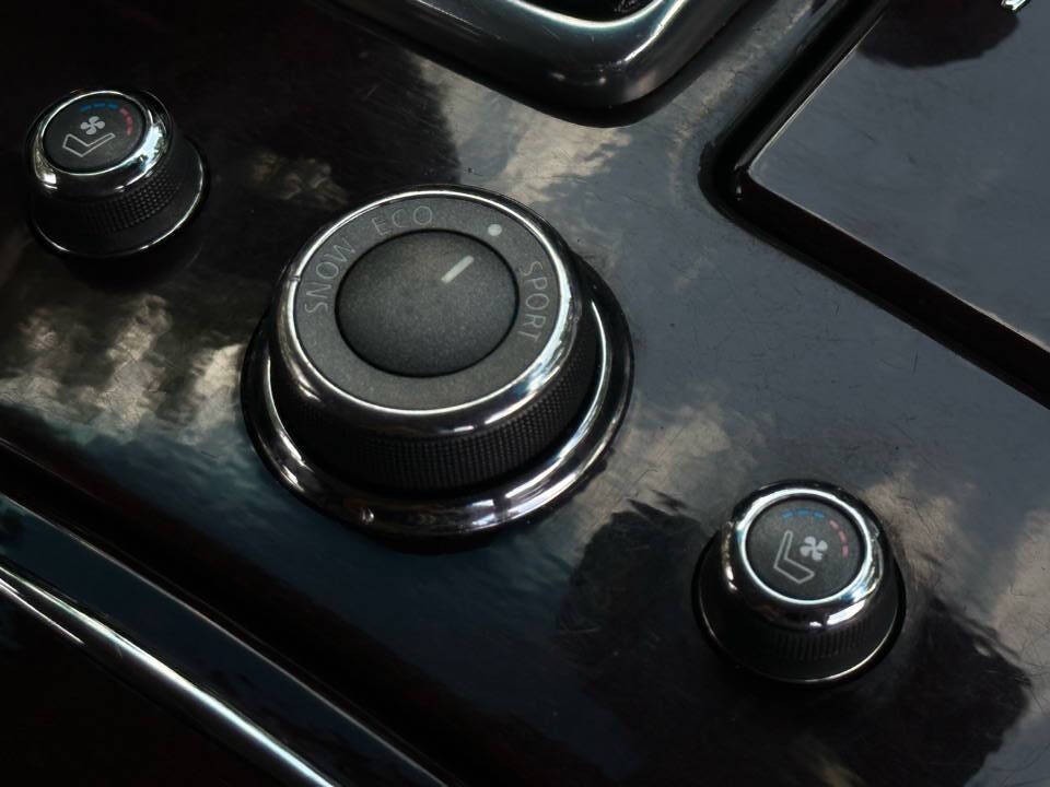 2016 INFINITI Q70 Image 28