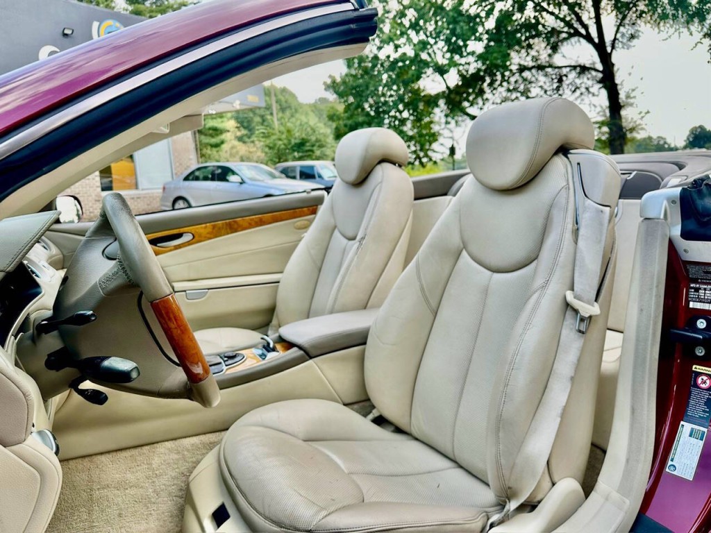 2007 Mercedes-Benz SL-Class Image 3