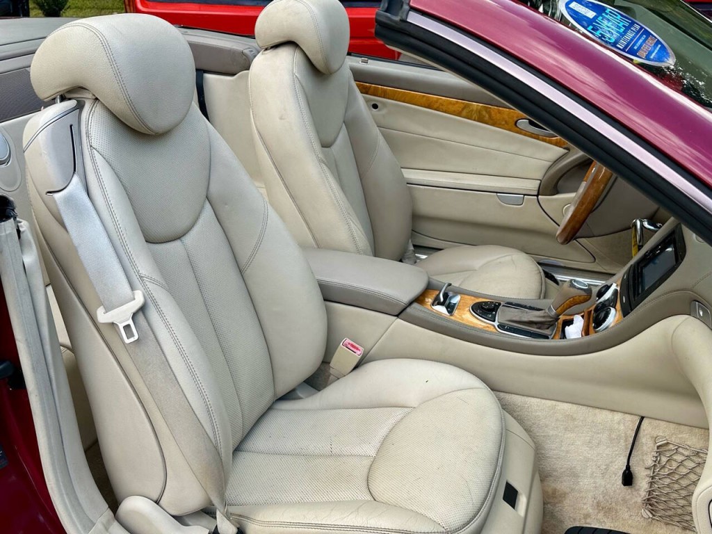 2007 Mercedes-Benz SL-Class Image 4