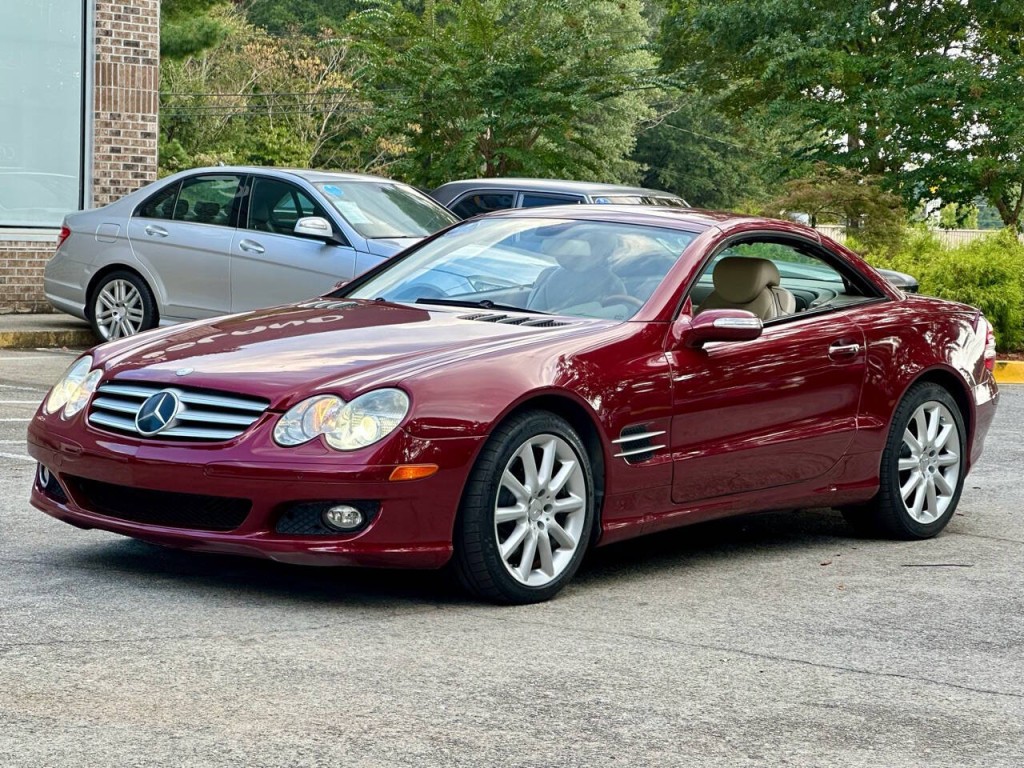 2007 Mercedes-Benz SL-Class Image 11