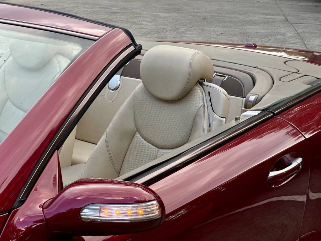 2007 Mercedes-Benz SL-Class Image 20