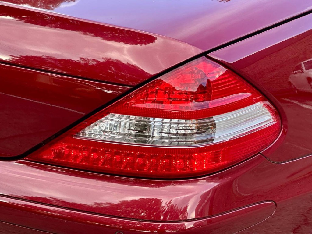 2007 Mercedes-Benz SL-Class Image 30