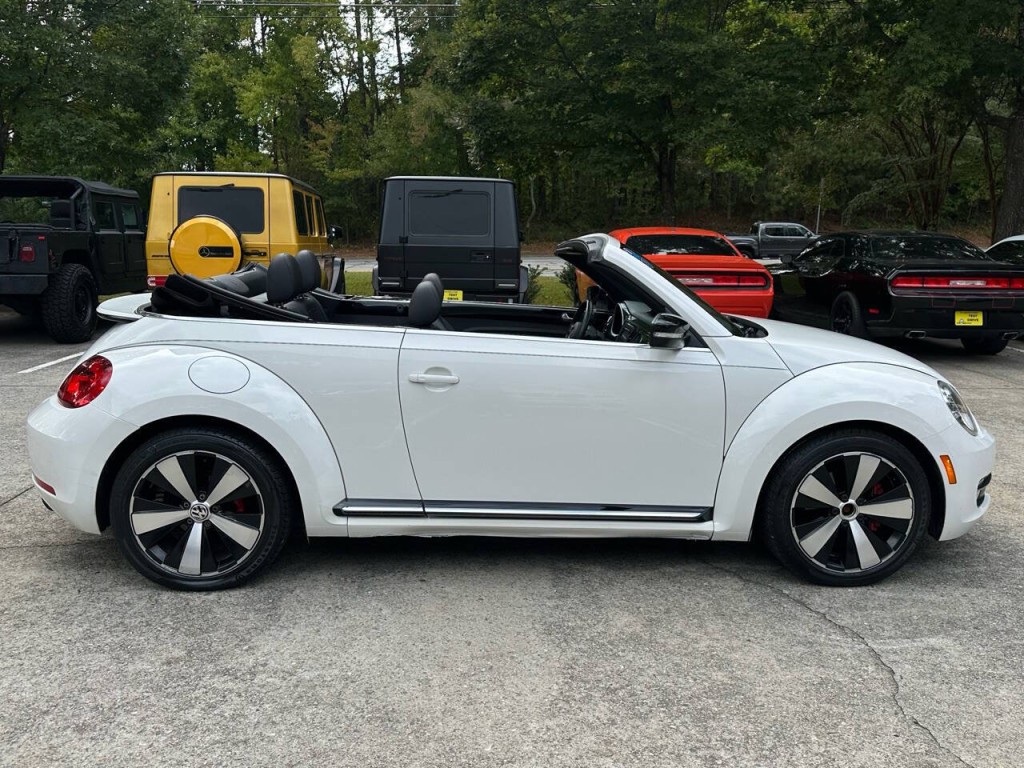 2013 Volkswagen Beetle Image 14