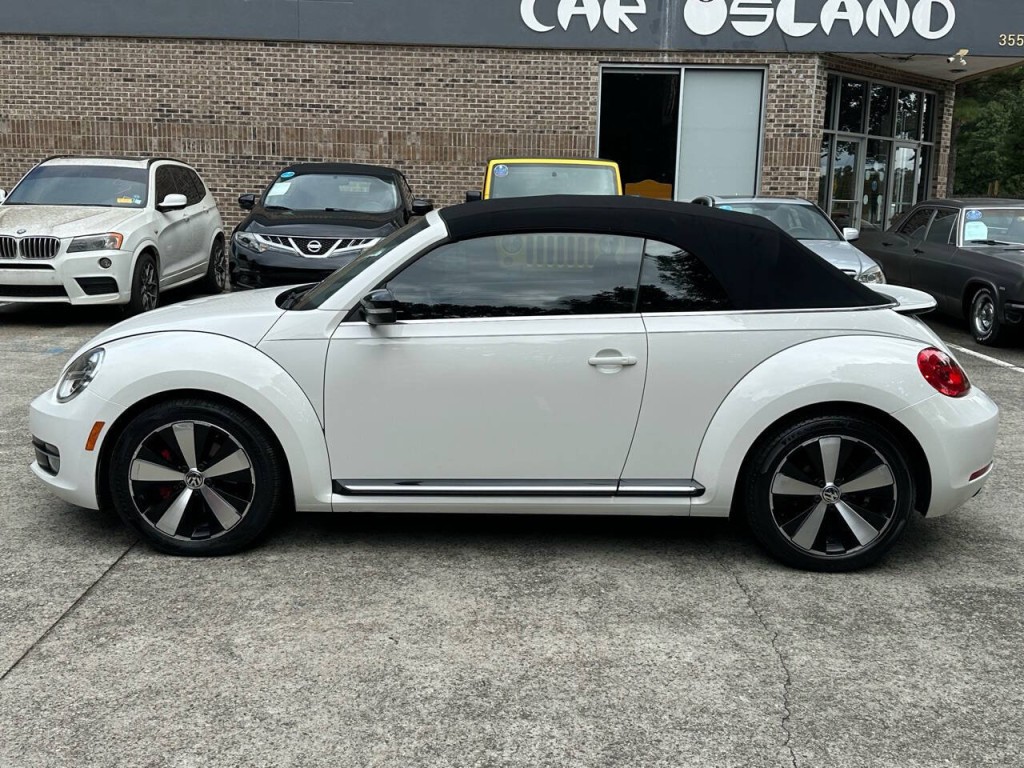 2013 Volkswagen Beetle Image 30
