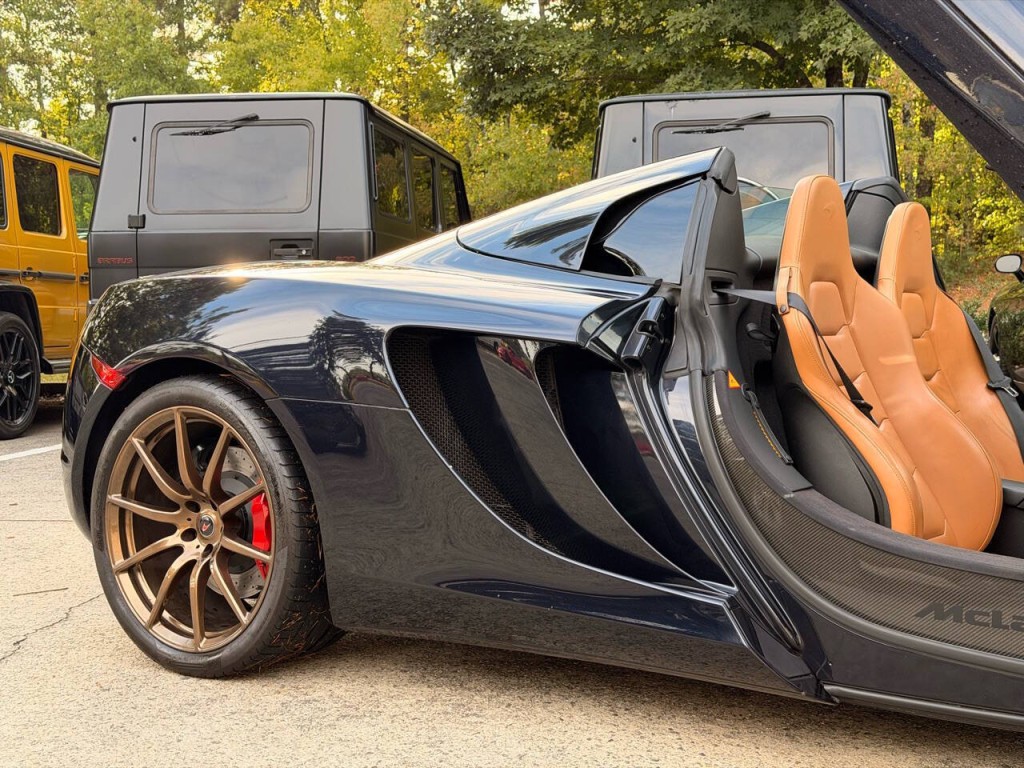 2013 McLaren MP4-12C SPIDER Image 18
