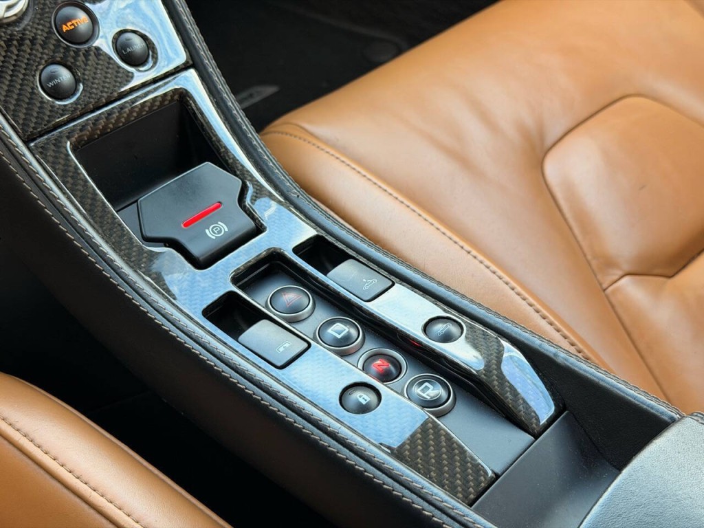 2013 McLaren MP4-12C SPIDER Image 37