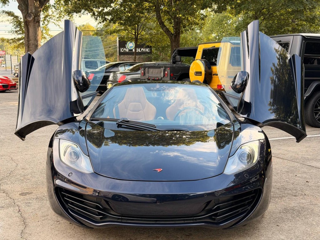 2013 McLaren MP4-12C SPIDER Image 3