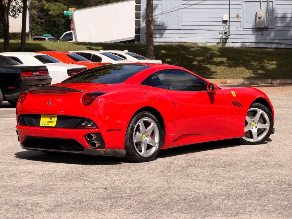 2010 Ferrari California Image 63