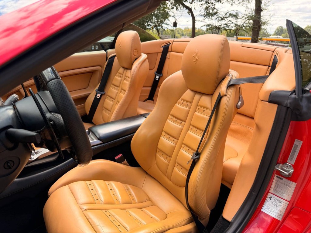 2010 Ferrari California Image 6