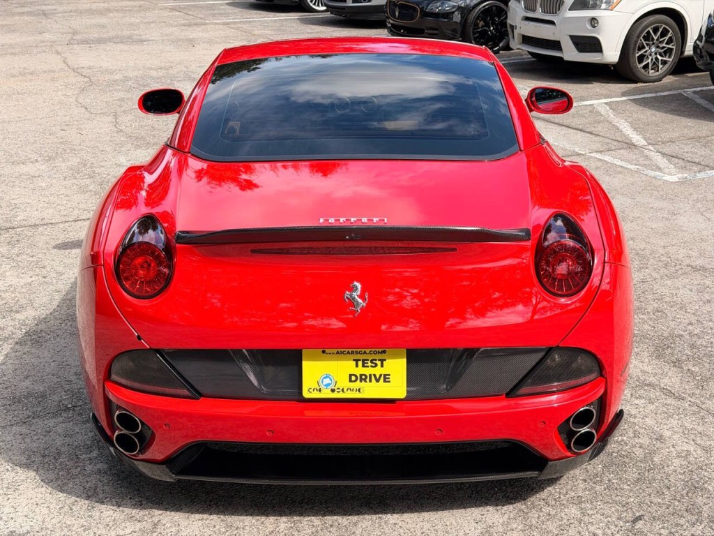 2010 Ferrari California Image 39