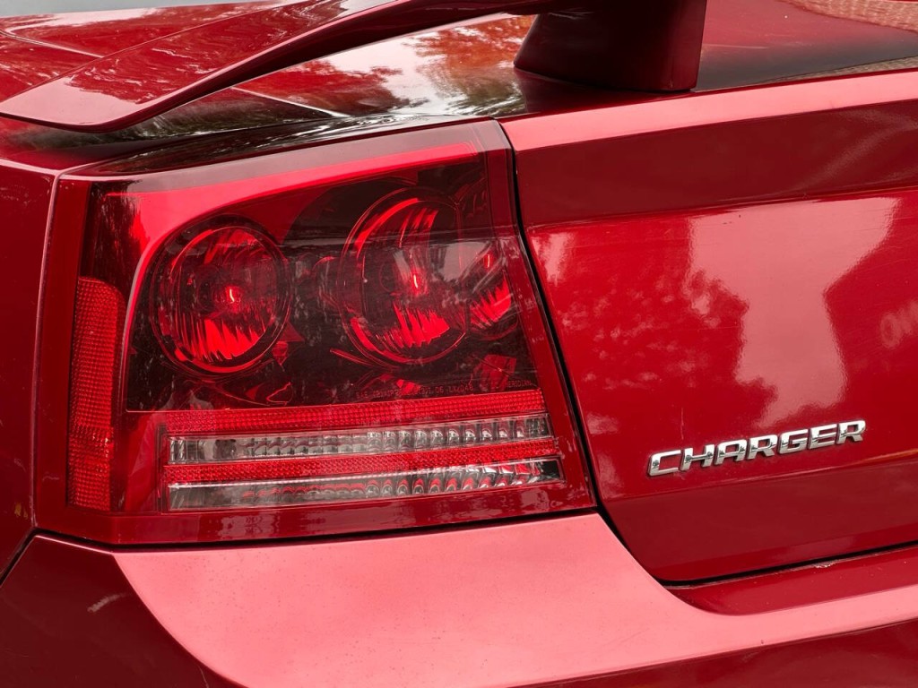 2006 Dodge Charger Image 9