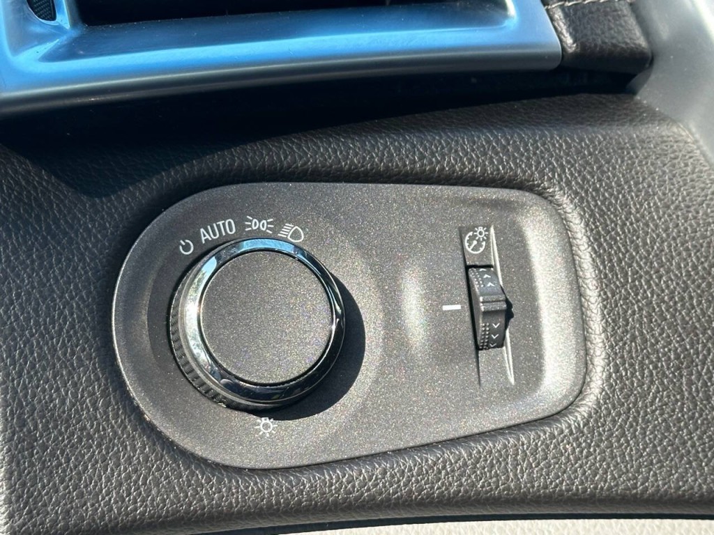 2012 Cadillac SRX Image 22