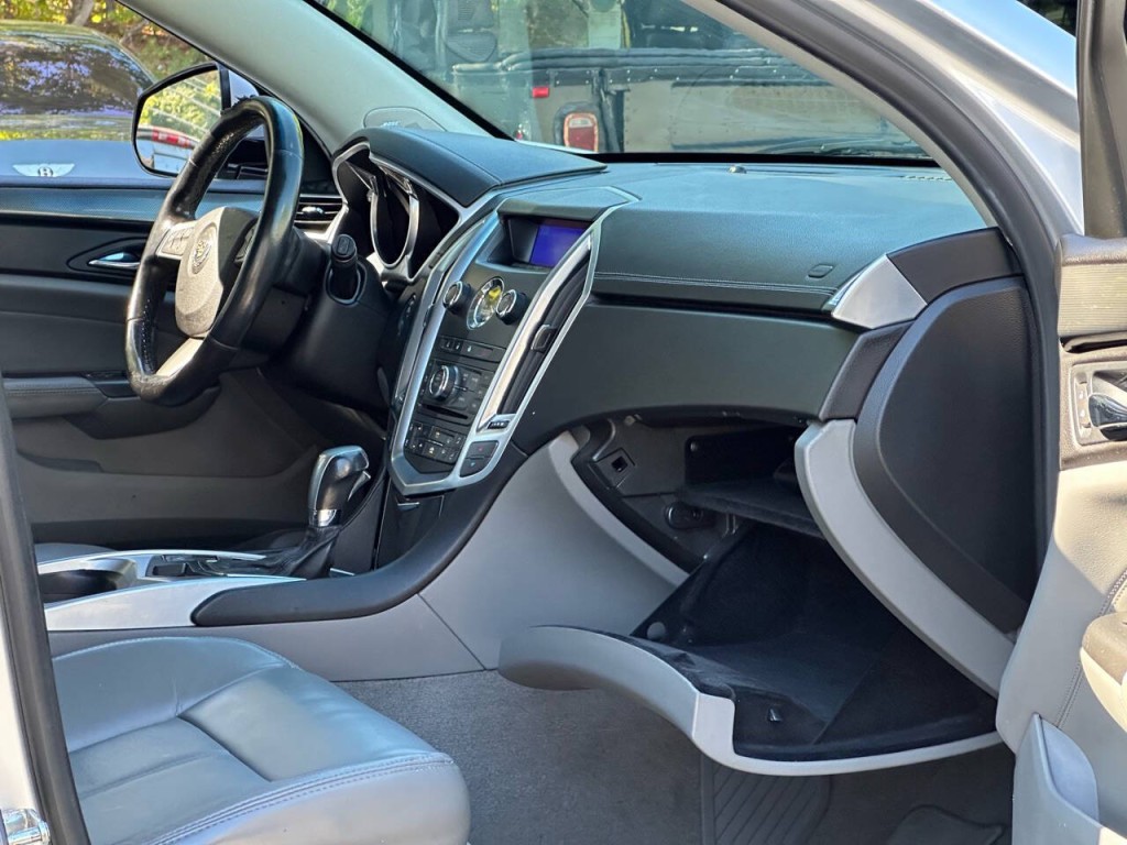 2012 Cadillac SRX Image 27