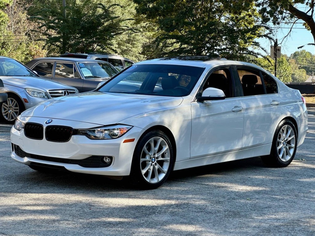 2015 BMW 3 Series Image 10