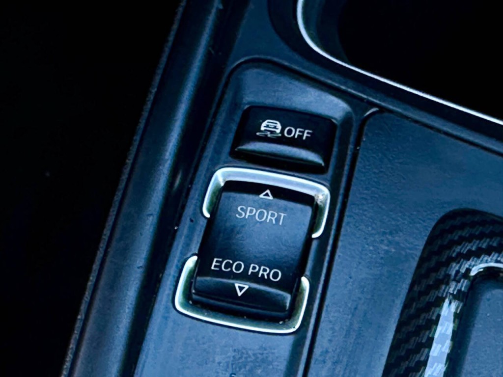 2015 BMW 3 Series Image 11