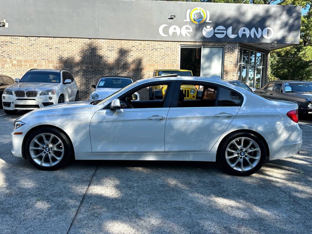 2015 BMW 3 Series Image 15