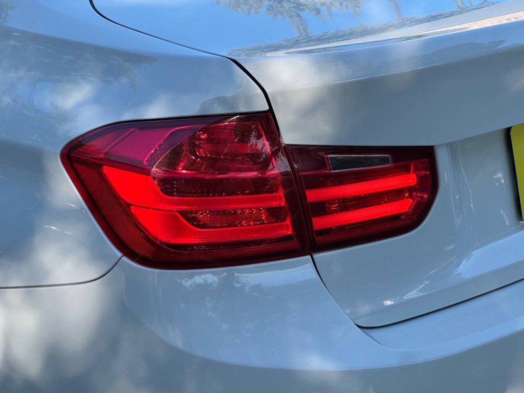 2015 BMW 3 Series Image 39
