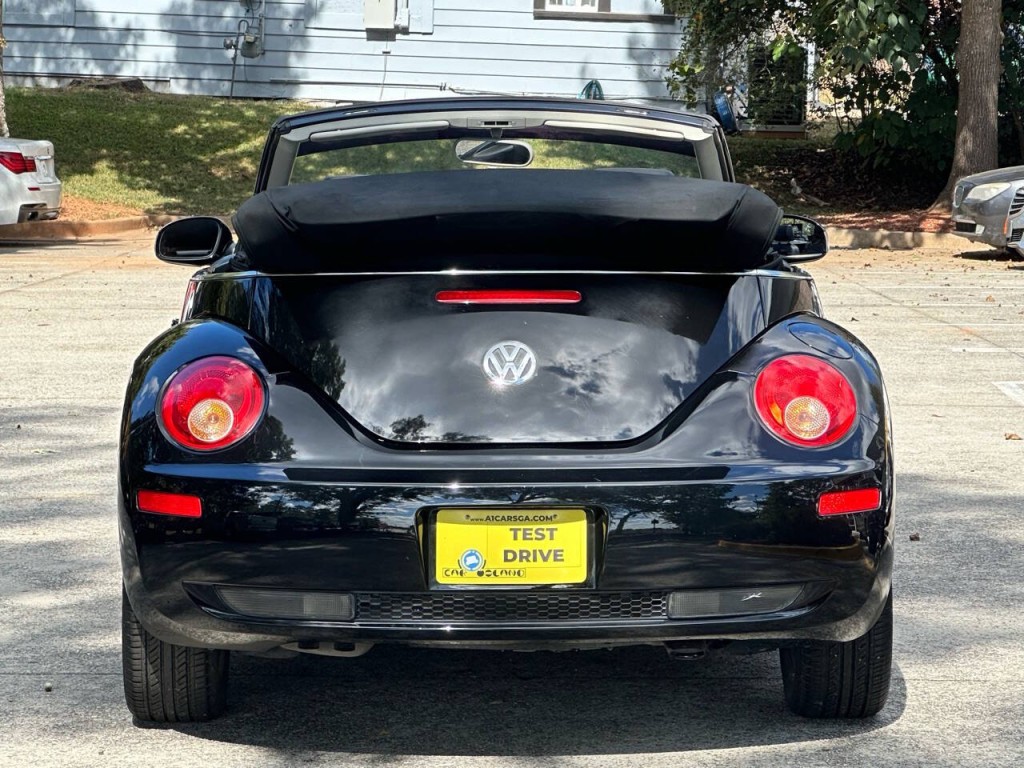 2007 Volkswagen Beetle Image 5