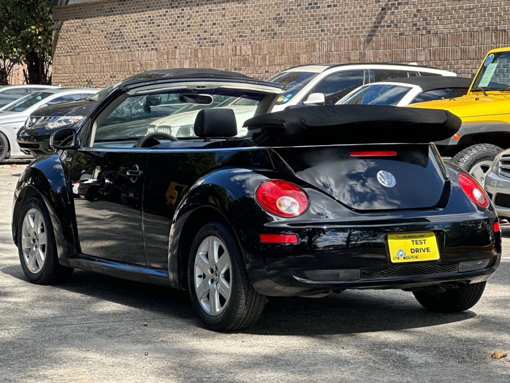 2007 Volkswagen Beetle Image 15