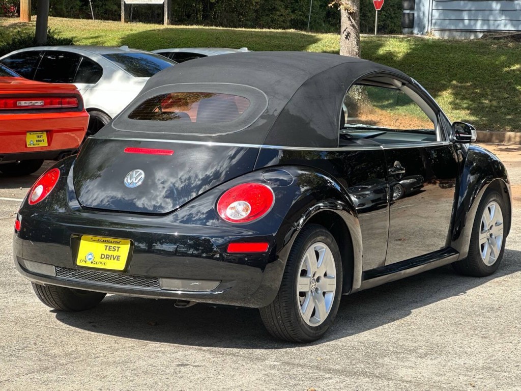 2007 Volkswagen Beetle Image 19