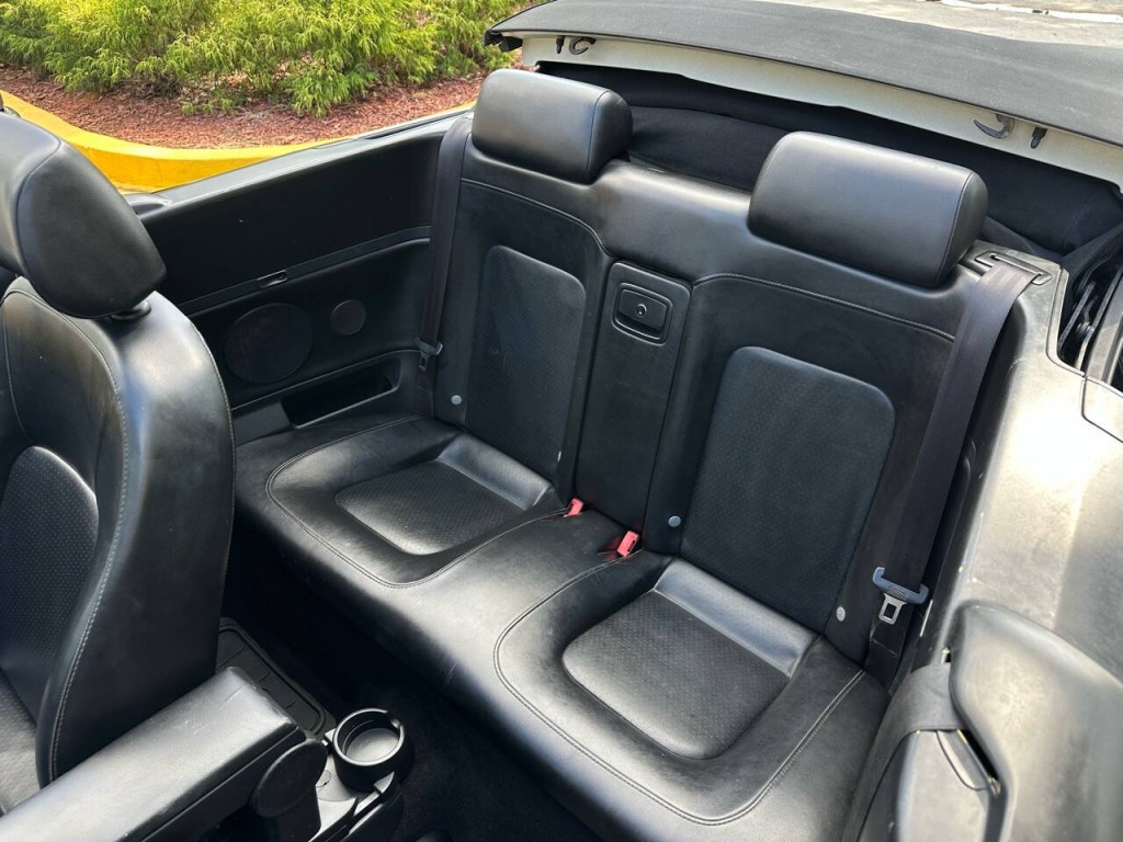 2007 Volkswagen Beetle Image 20