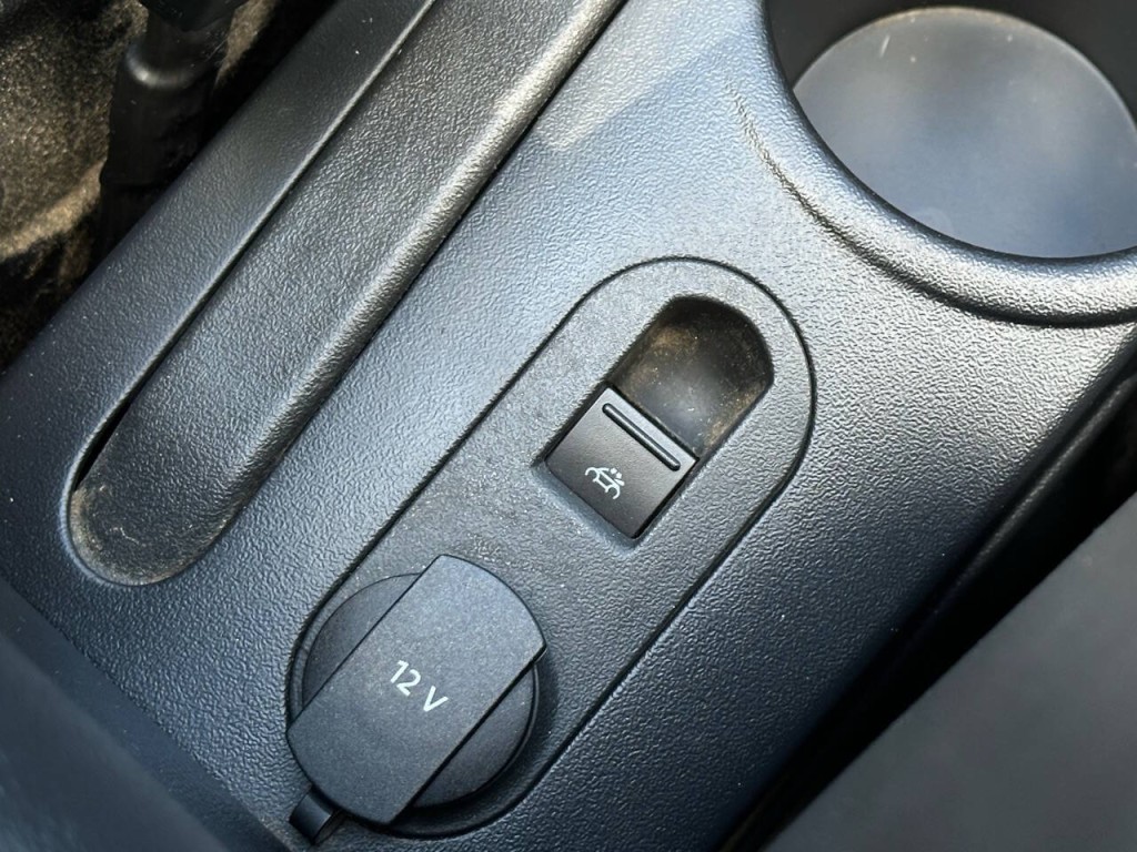 2007 Volkswagen Beetle Image 21