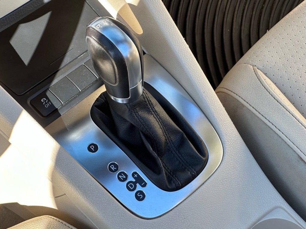 2014 Volkswagen Eos Image 28