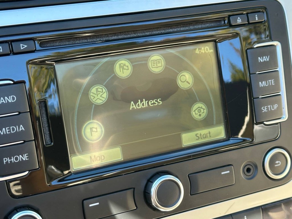 2014 Volkswagen Eos Image 30
