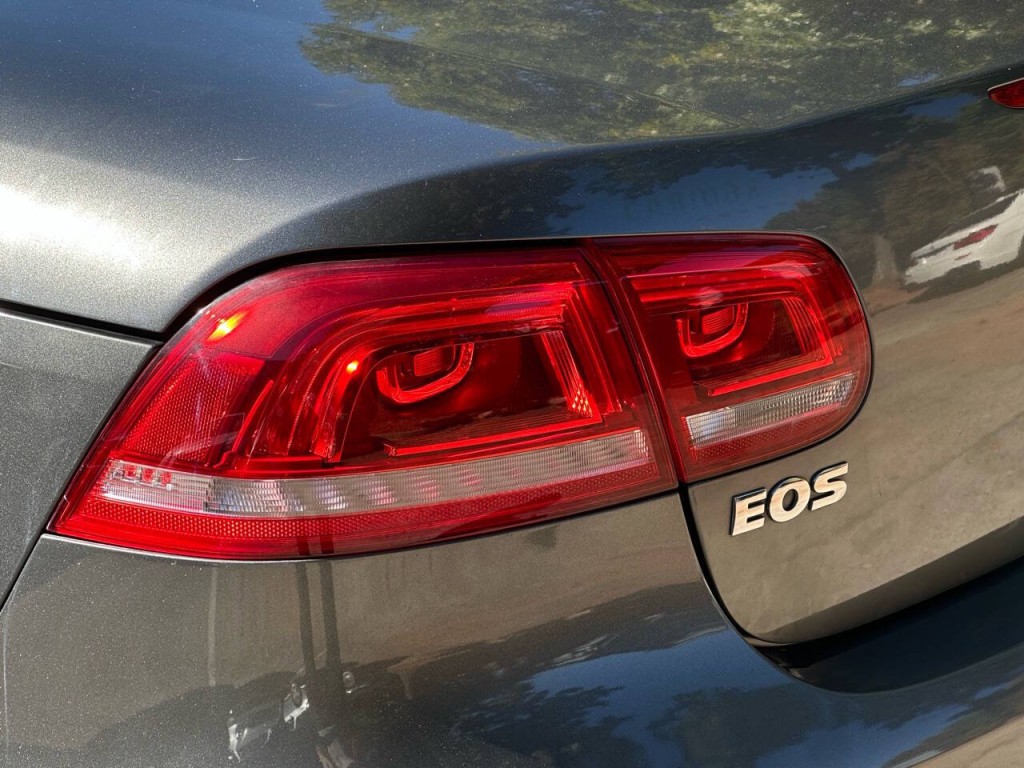 2014 Volkswagen Eos Image 31