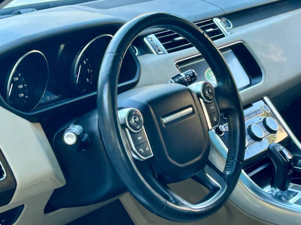 2017 Land Rover Range Rover Sport Image 15