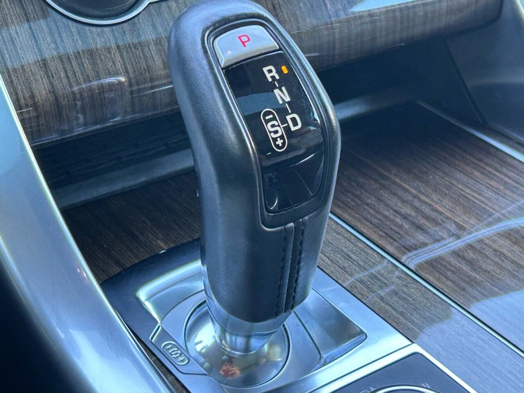 2017 Land Rover Range Rover Sport Image 22