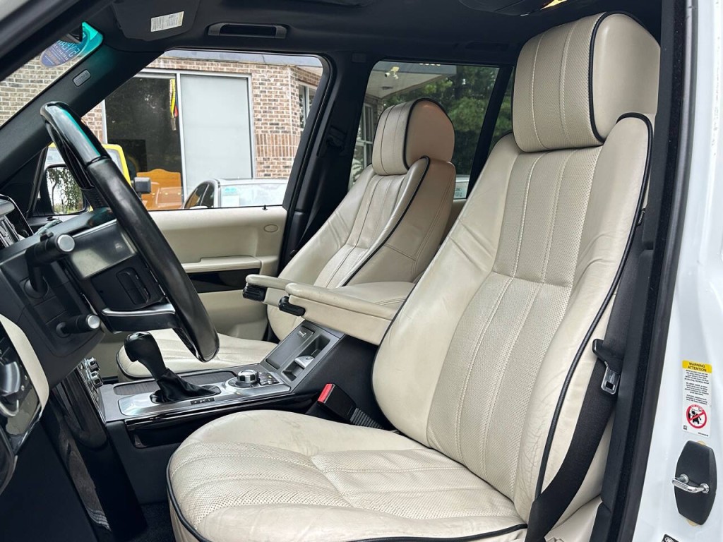 2012 Land Rover Range Rover Image 3