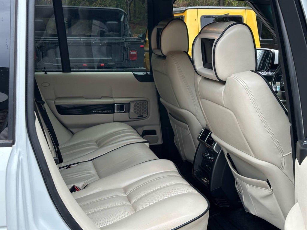 2012 Land Rover Range Rover Image 4