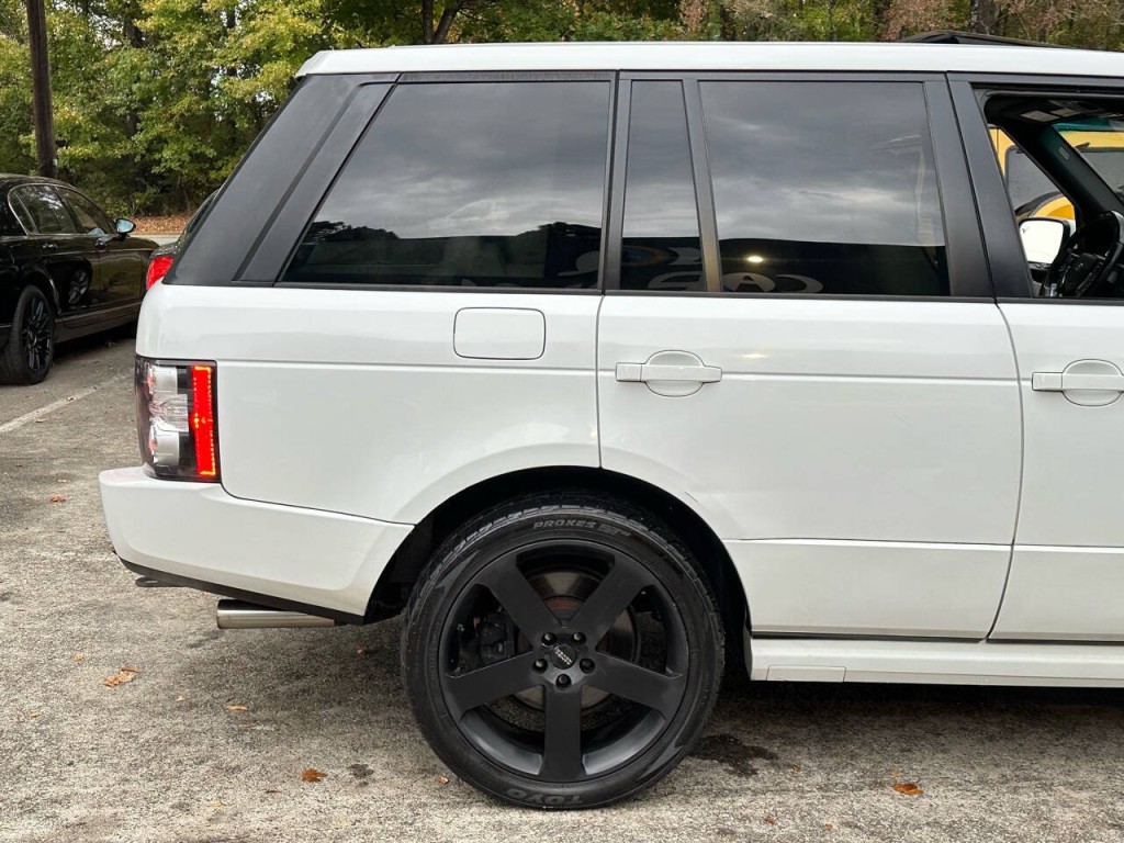 2012 Land Rover Range Rover Image 9