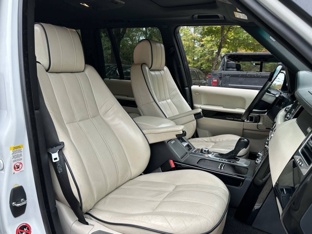 2012 Land Rover Range Rover Image 20