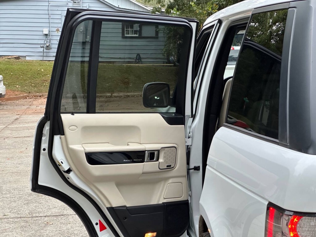 2012 Land Rover Range Rover Image 33