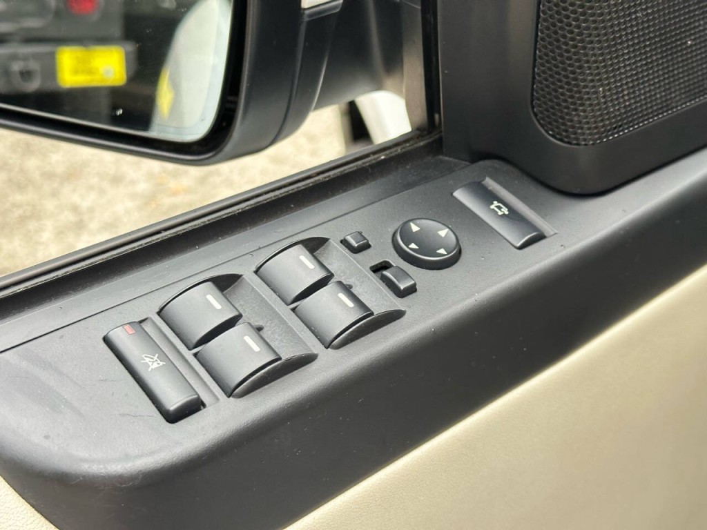 2012 Land Rover Range Rover Image 45