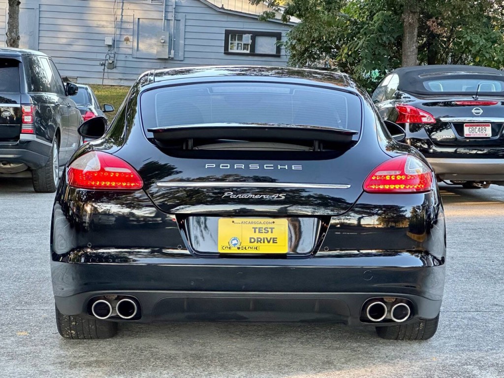 2010 Porsche Panamera Image 5