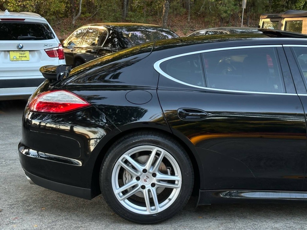 2010 Porsche Panamera Image 24