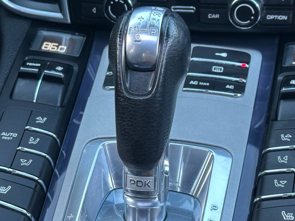 2010 Porsche Panamera Image 28